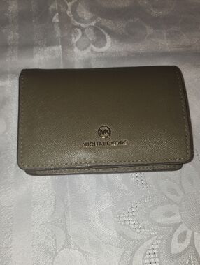 Michael Kors Saffiano Leather Bifold Wallet Olive Green